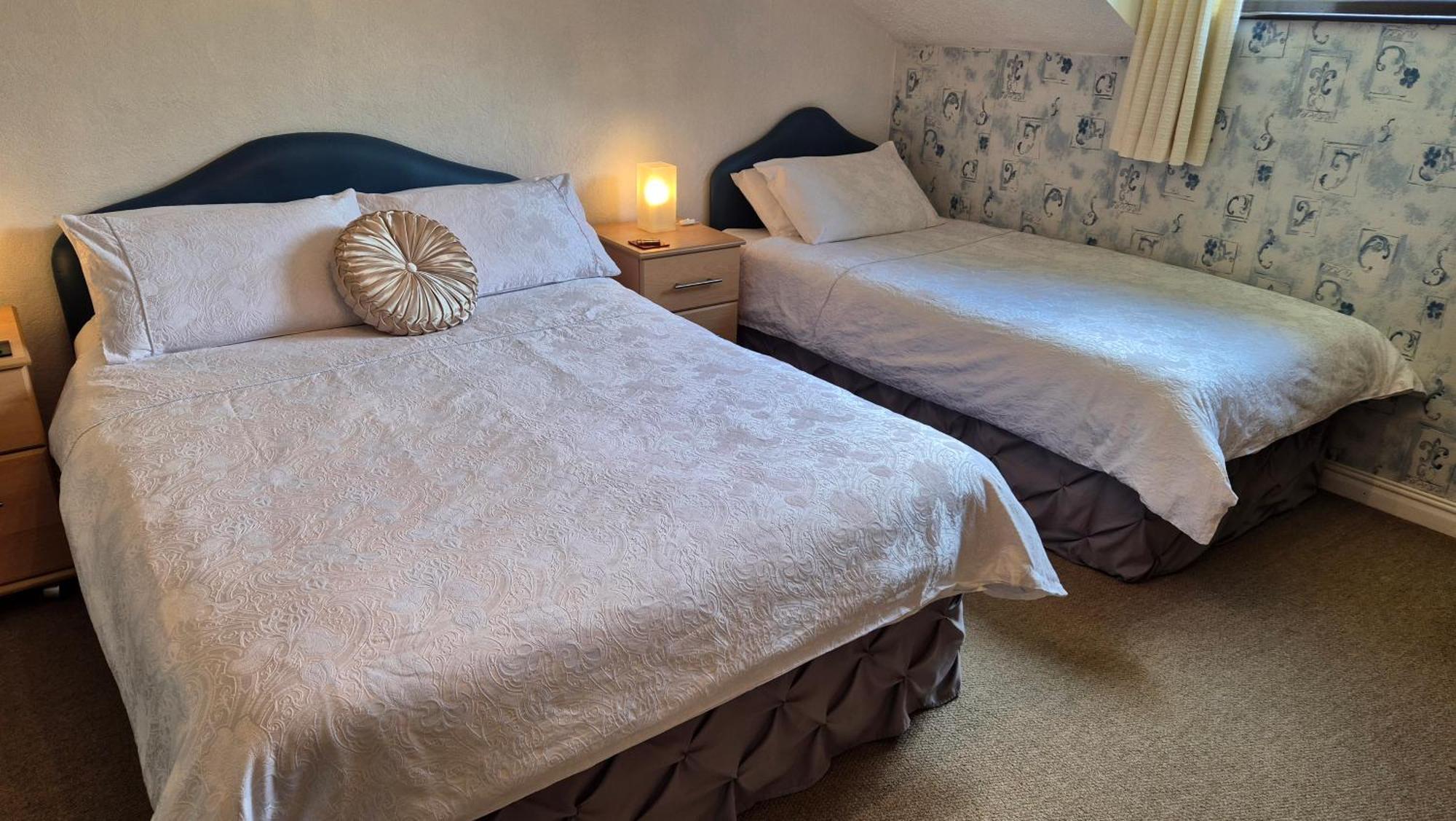 Goldenhill Guesthouse Ома Екстер'єр фото